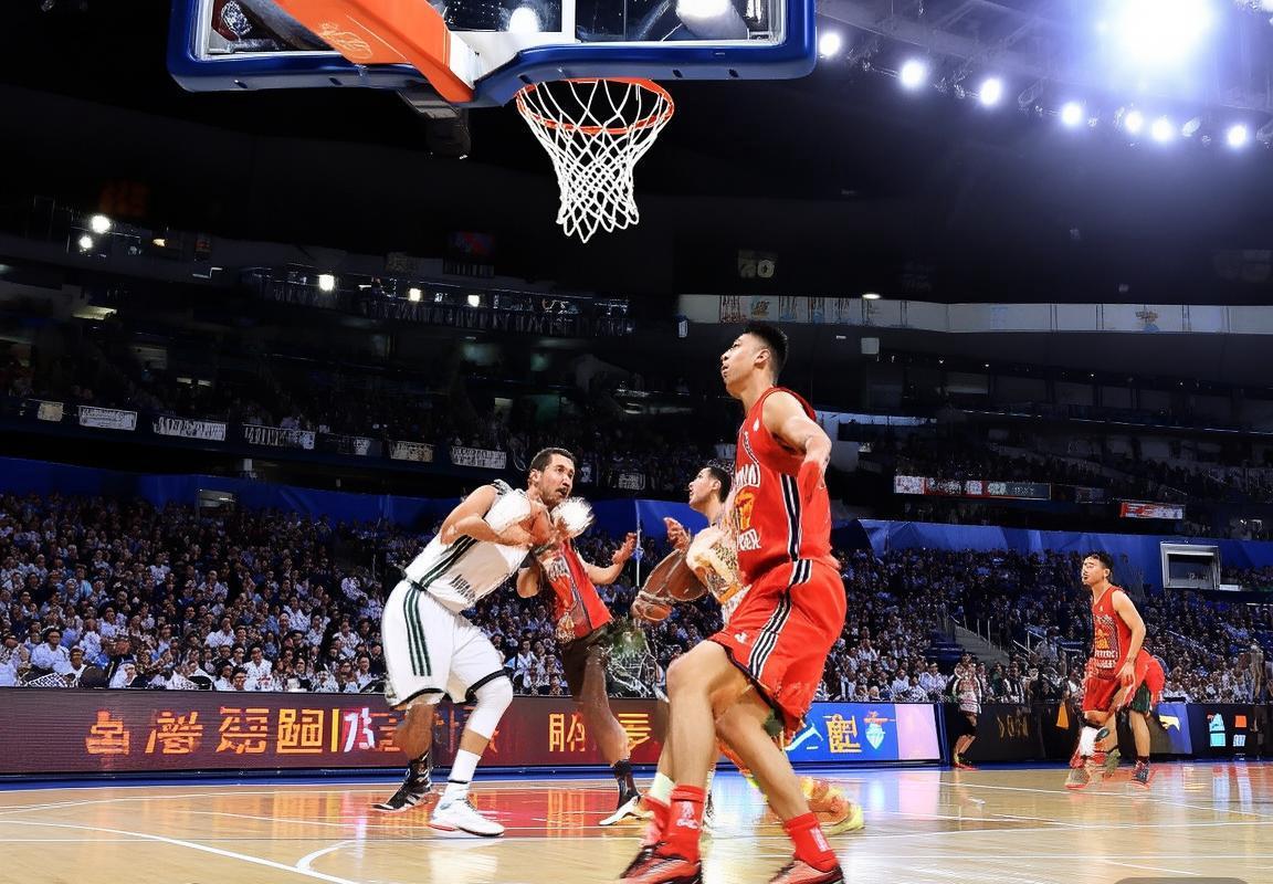 2017年CBA季后赛：广东新疆巅峰对决战报及分析